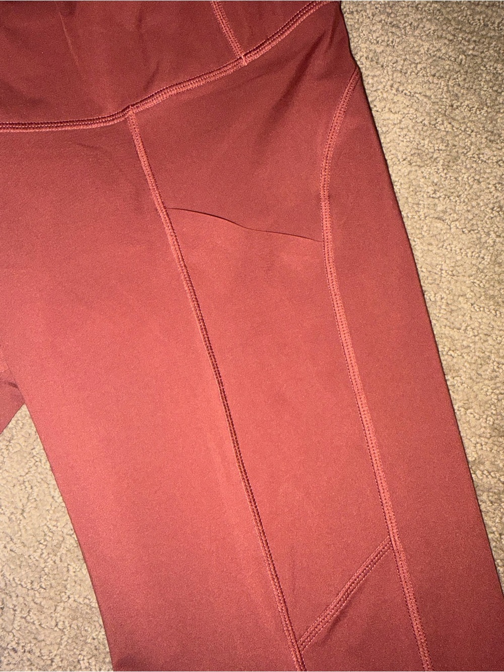 Vuori Maroon High-Rise Leggings - Picture 5 of 5